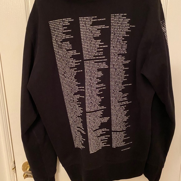 Yang Li reference hoodie - Picture 2 of 2
